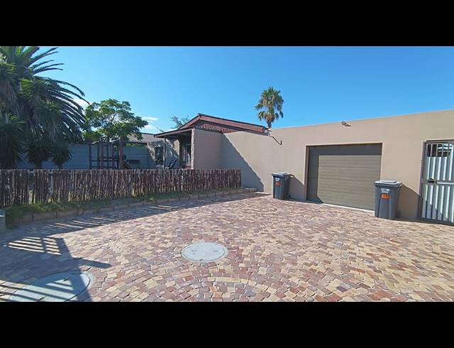 3 BEDROOM FREESTANDING FOR SALE IN BOTHASIG